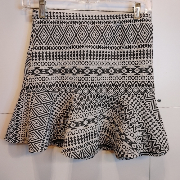 Princess Vera Wang Skirt - Picture 3 of 10